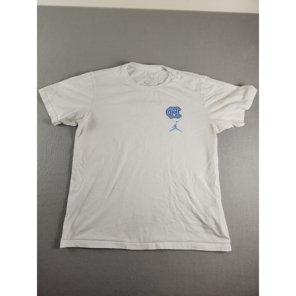 Jordan Carolina Tar Heels T-shirt Size Large
